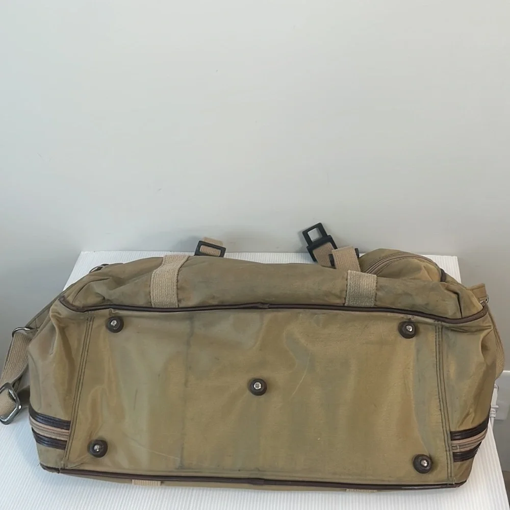 Samsonite duffel bag carry on size flawed
